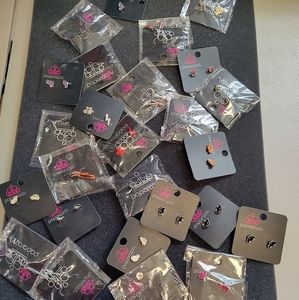 Paparazzi Starlet Shimmer earrings